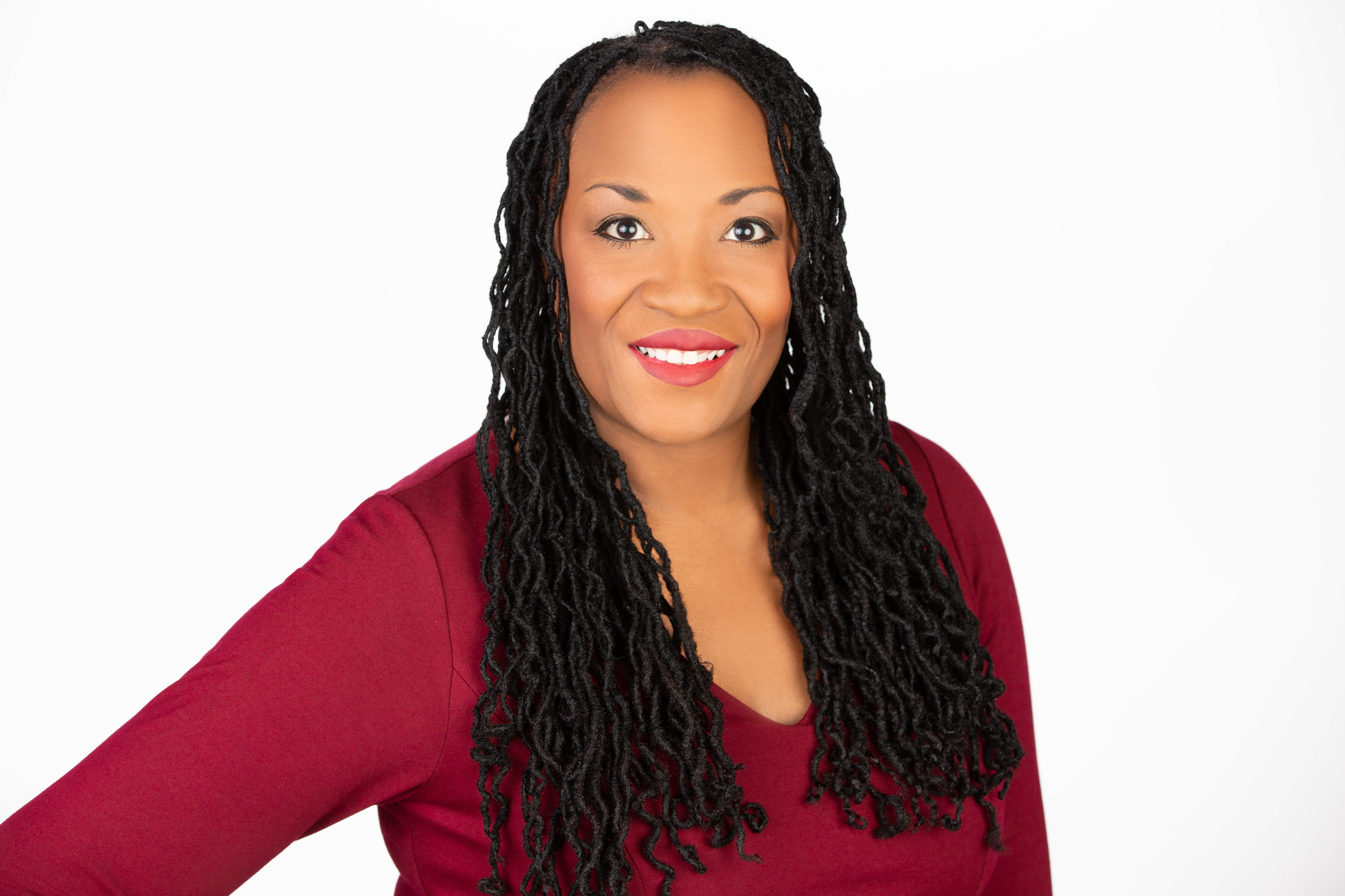 Vida Henderson headshot